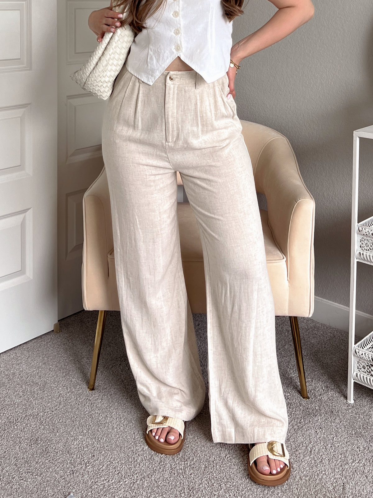 Rylie Linen Blend Pleated Wide Leg Trousers (Natural)