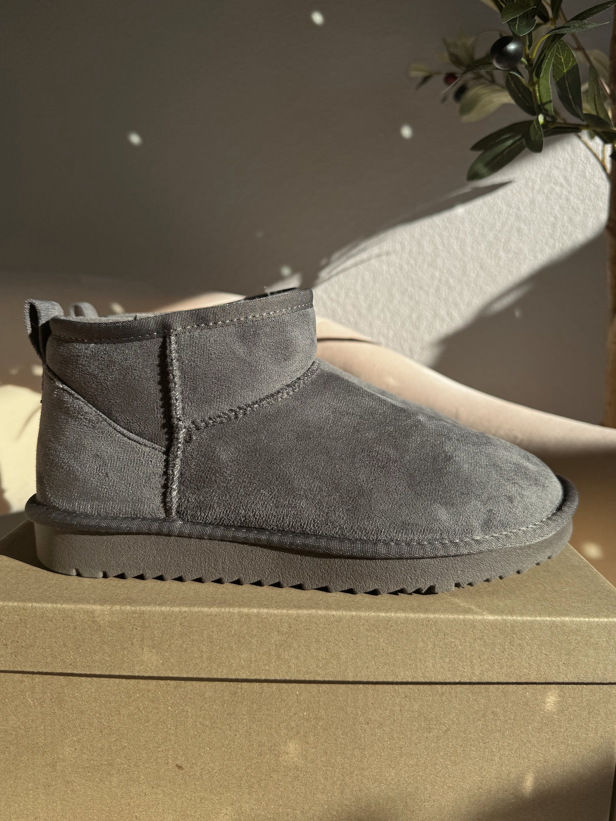 Winchester Mini Boots (Dark Gray)